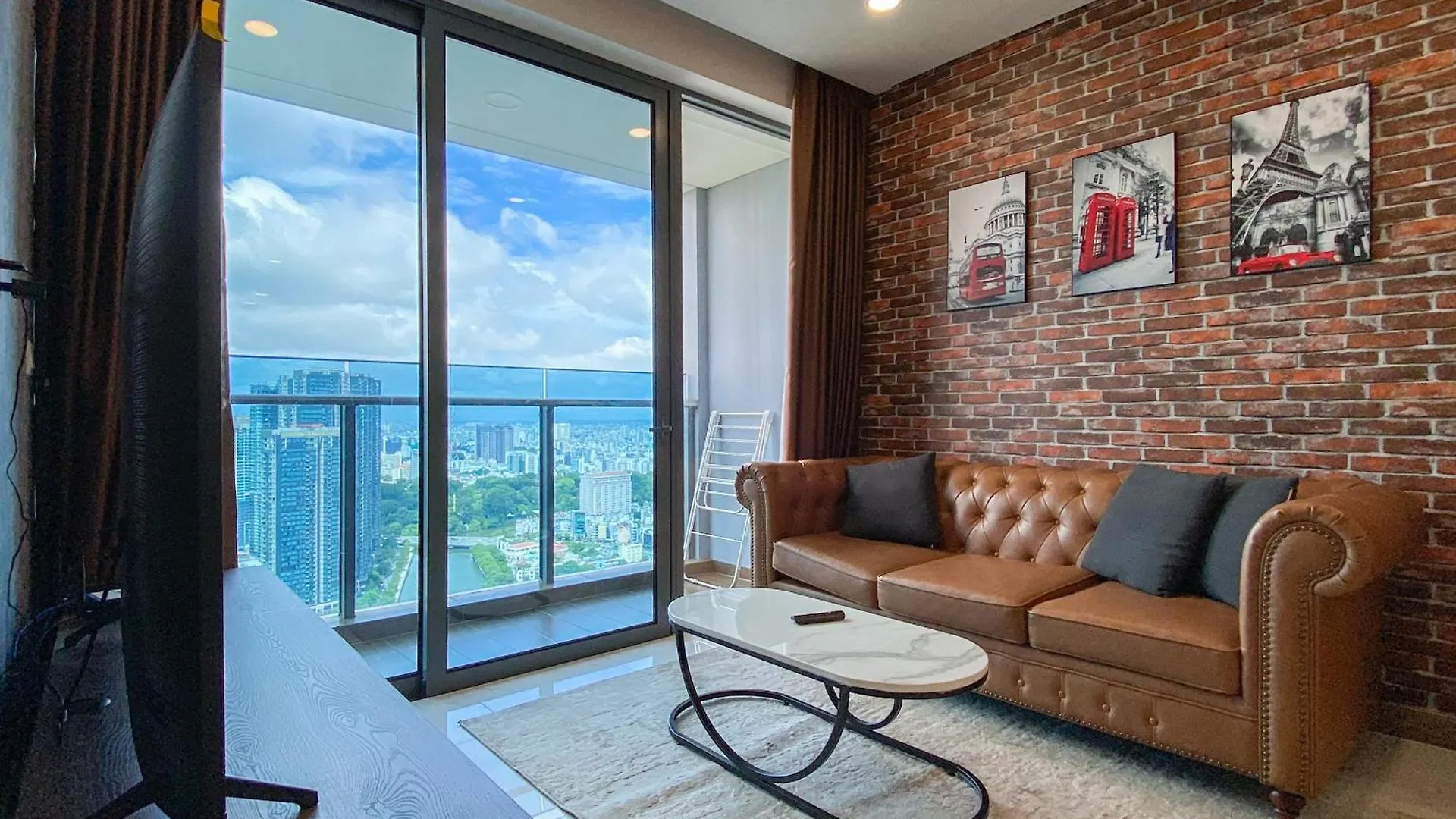 Zeus Living - Sunwah Pearl 2 Bedroom Glorious Ho Chi Minh-Byen