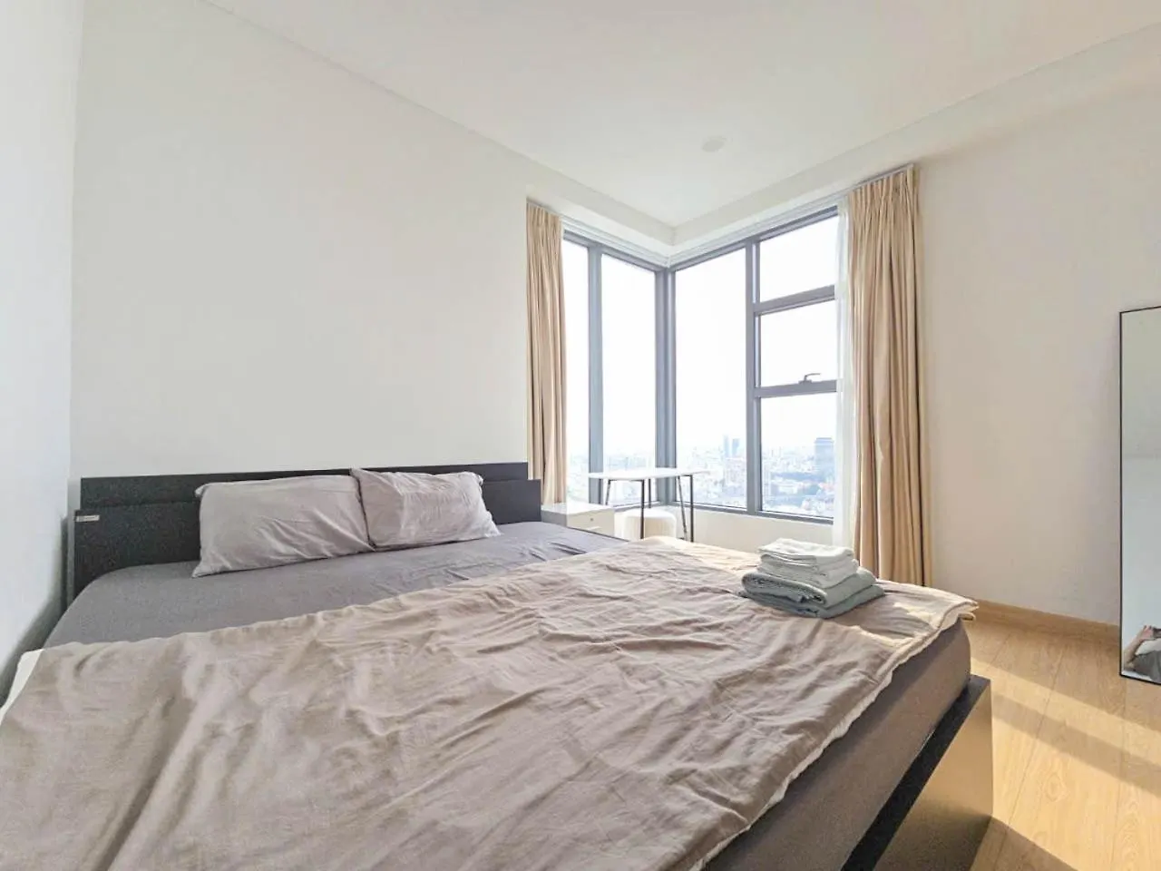 Apartment Zeus Living - Sunwah Pearl 2 Bedroom Glorious Ho Chi Minh City