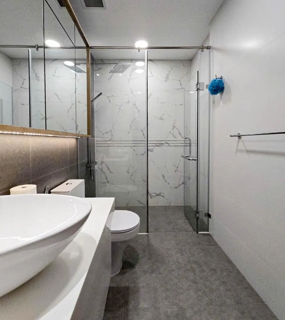 Zeus Living - Sunwah Pearl 2 Bedroom Glorious Ho Chi Minh City Apartment