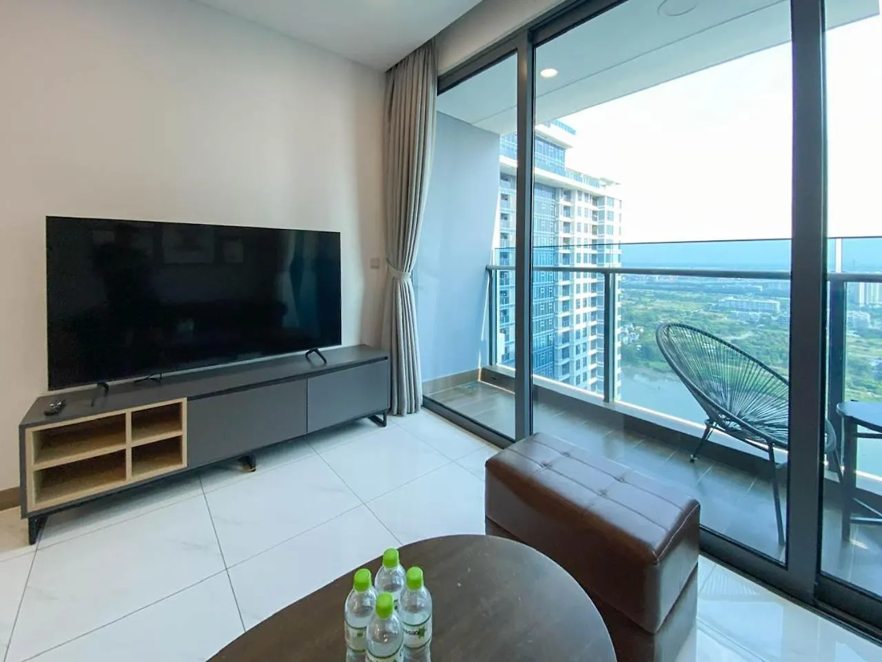 Zeus Living - Sunwah Pearl 2 Bedroom Glorious Ho Chi Minh City 0*,