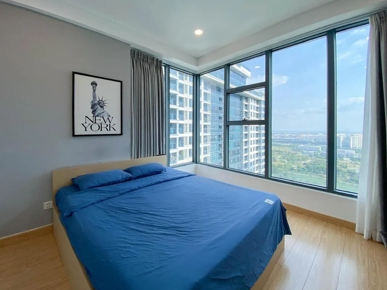 Zeus Living - Sunwah Pearl 2 Bedroom Glorious Ho Chi Minh City
