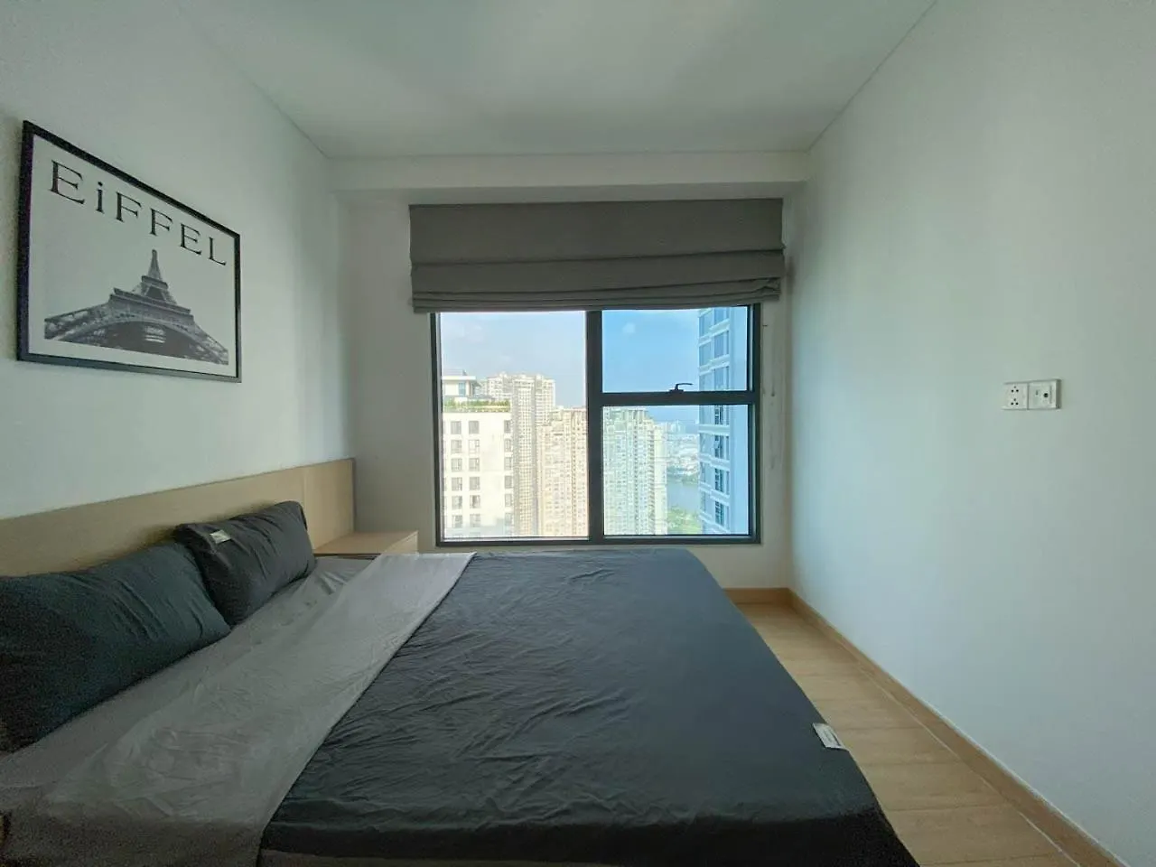 Zeus Living - Sunwah Pearl 2 Bedroom Glorious Ho Chi Minh City Apartment